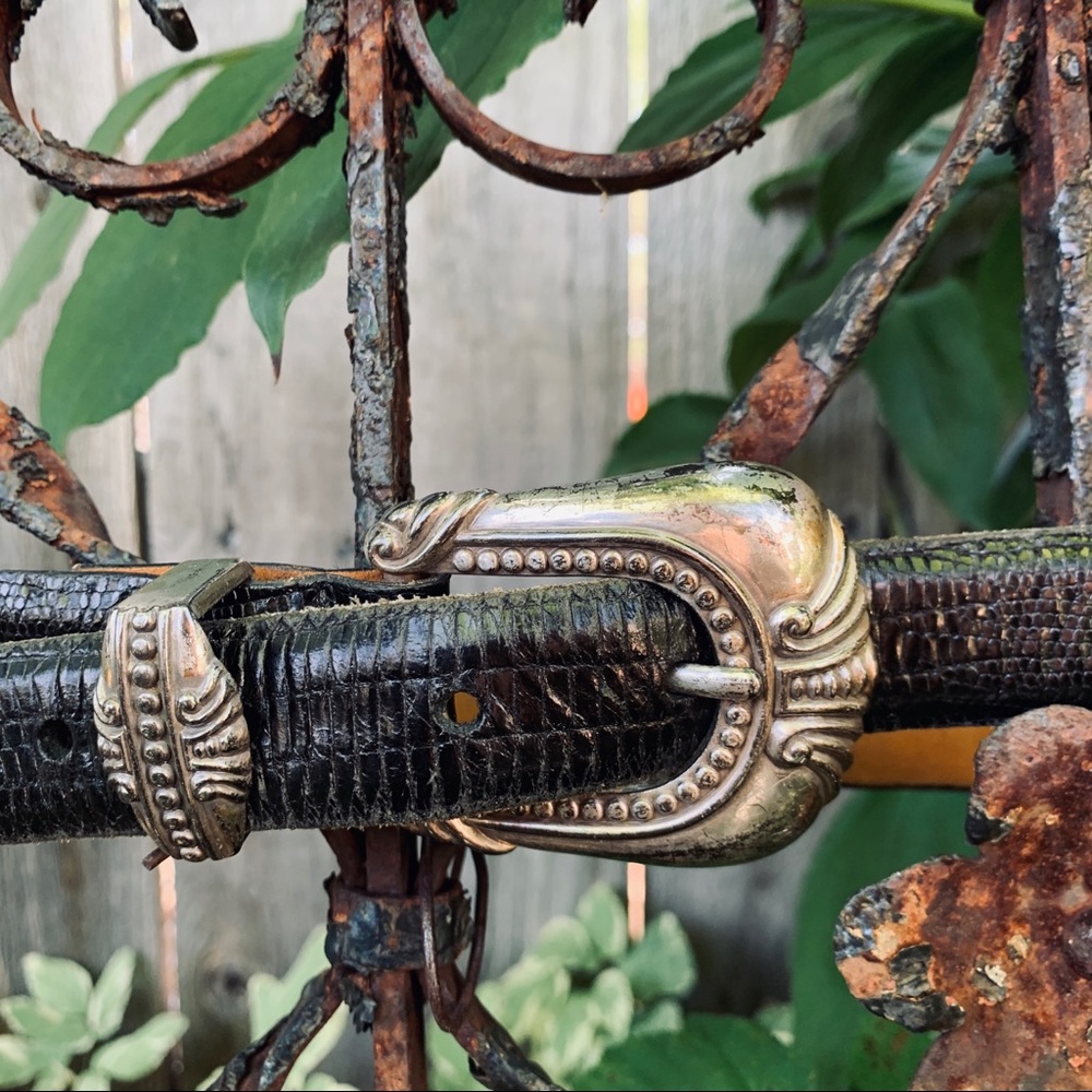 Brighton Womens Silver/Black leather belt.